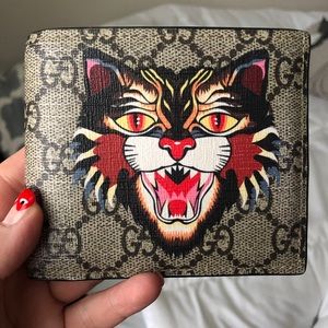 gucci tiger print card holder